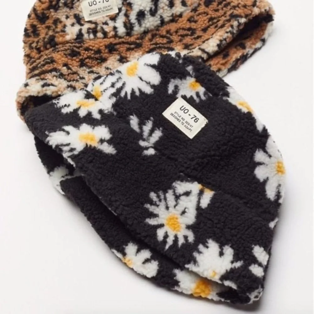 UO Printed Sherpa Flower Floral Boho Bucket Hat